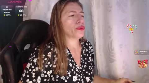 CHAYLA VICTORIA RUIZ  online show from December 13, 2025, 10:26 pm