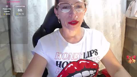 CHAYLA VICTORIA RUIZ  online show from March 1, 2026, 9:28 pm