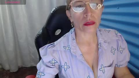 CHAYLA VICTORIA RUIZ  online show from April 6, 2026, 12:39 pm