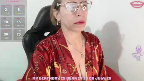 Snapshot of chayla_ruiz chatting on July 7, 2026, 9:57 am CHAYLA VICTORIA RUIZ online show from July 7, 2026, 9:57 am