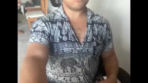 chcfan714 online show from October 2, 2025, 2:13 pm