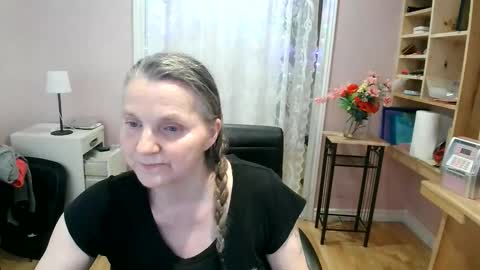 chealsiek online show from May 15, 2026, 11:23 pm