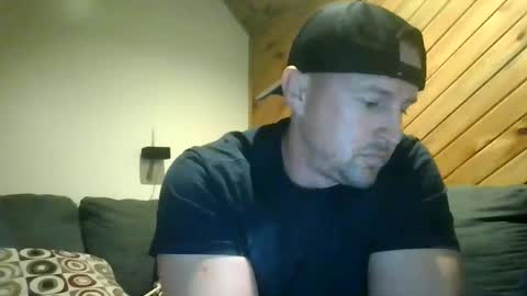 Snapshot of cheeks2154 chatting on September 27, 2025, 5:18 pm cheeks2154 online show from September 27, 2025, 5:18 pm