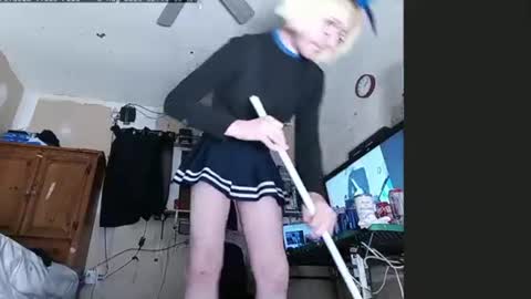 cheerleader_crossdresser online show from May 2, 2026, 9:14 am