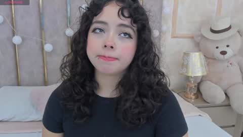 Snapshot of cheerrysweett chatting on December 6, 2024, 12:38 pm Baby Cherry online show from December 6, 2024, 12:38 pm