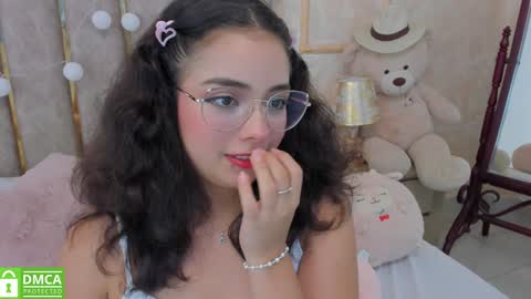 Snapshot of cheerrysweett chatting on December 11, 2024, 7:14 pm Baby Cherry online show from December 11, 2024, 7:14 pm