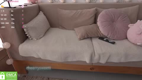 Snapshot of cheerrysweett chatting on January 27, 2025, 12:37 pm Baby Cherry online show from January 27, 2025, 12:37 pm