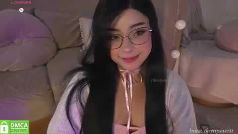 Snapshot of cheerrysweett chatting on September 25, 2025, 5:44 am Baby Cherry online show from September 25, 2025, 5:44 am