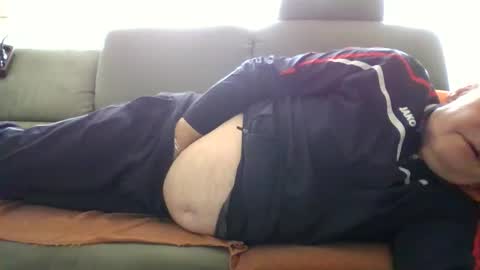 Snapshot of cheesy4444 chatting on October 12, 2025, 10:25 am Tom online show from October 12, 2025, 10:25 am