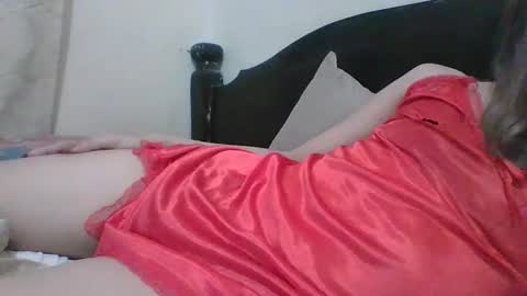 Snapshot of chelly4u69 chatting on February 25, 2025, 2:11 pm chelly4u69 online show from February 25, 2025, 2:11 pm