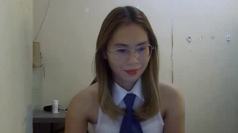 Snapshot of chelly4u69 chatting on October 25, 2025, 5:26 am chelly4u69 online show from October 25, 2025, 5:26 am