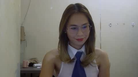 Snapshot of chelly4u69 chatting on October 26, 2025, 4:07 am chelly4u69 online show from October 26, 2025, 4:07 am