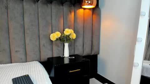 chelsea_bolton_ online show from November 15, 2025, 12:23 pm