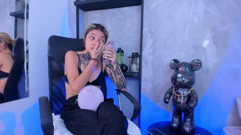 Chelsea  online show from January 28, 2025, 5:56 pm