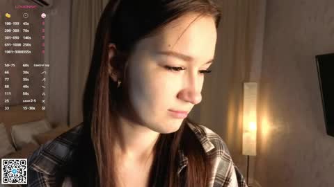 Snapshot of chelseafarro chatting on May 31, 2026, 6:04 pm Alice online show from May 31, 2026, 6:04 pm