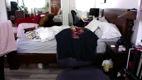 chemicalrain9876 online show from October 4, 2025, 4:27 pm