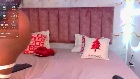   online show from December 5, 2025, 7:43 pm