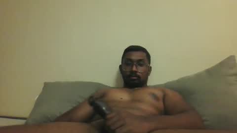 chennaibull1011 online show from April 14, 2026, 3:51 pm