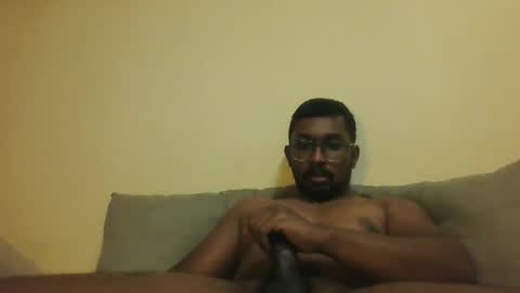 chennaibull1011 online show from April 16, 2026, 5:03 pm