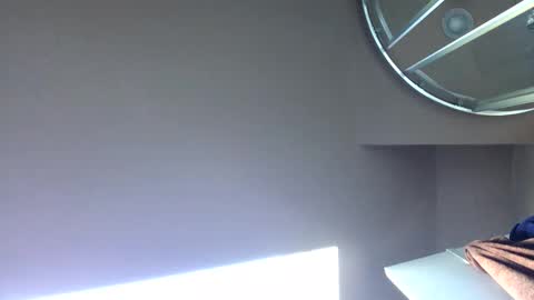 chenovich online show from February 12, 2025, 3:16 pm