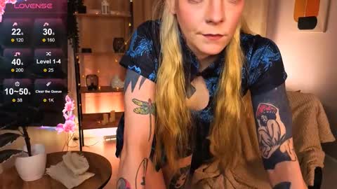 Snapshot of cherrie_sherry chatting on February 26, 2026, 10:20 pm Sherry online show from February 26, 2026, 10:20 pm