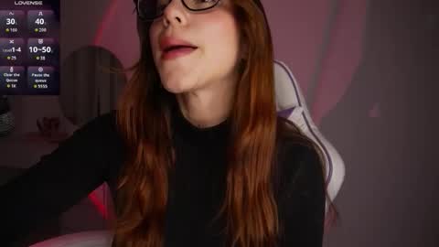 Holly online show from October 30, 2025, 10:21 pm