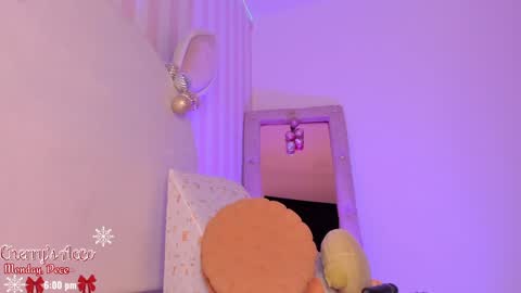 Snapshot of cherry_blond_ chatting on December 12, 2024, 2:04 am Cherry online show from December 12, 2024, 2:04 am
