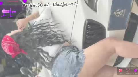 C H E R R Y  online show from September 10, 2025, 11:10 am