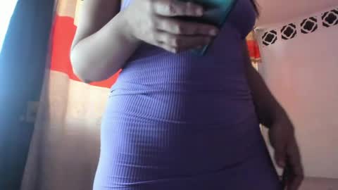 hot cherry and tasty chocolate online show from April 27, 2026, 9:02 pm