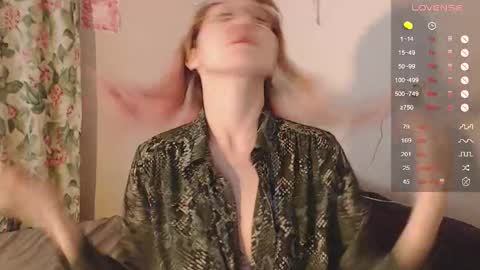 Cheryl online show from September 28, 2025, 2:11 pm