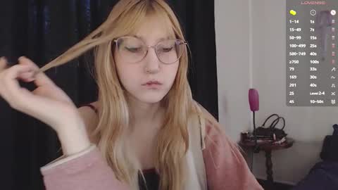 Cheryl online show from March 13, 2026, 11:39 am