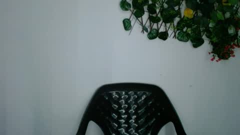 cherry online show from December 21, 2025, 4:14 pm