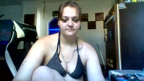 Snapshot of cherrybomb454 chatting on October 13, 2025, 6:41 pm cherrybomb454 online show from October 13, 2025, 6:41 pm