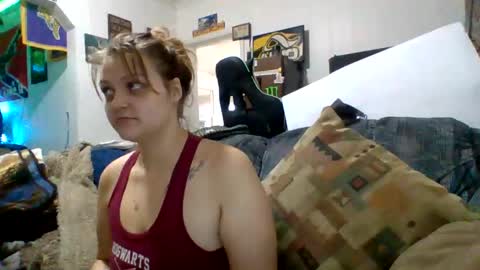 Snapshot of cherrybomb454 chatting on October 28, 2025, 3:36 pm cherrybomb454 online show from October 28, 2025, 3:36 pm