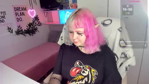 Snapshot of cherrybounce chatting on February 24, 2026, 9:24 pm Sarah online show from February 24, 2026, 9:24 pm