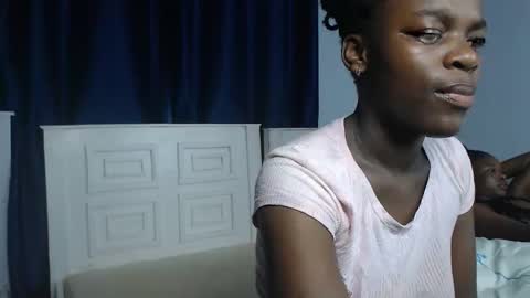 cherryebonny online show from September 25, 2025, 11:52 pm