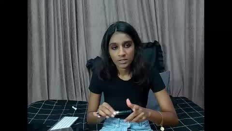 leah online show from December 17, 2024, 11:28 am