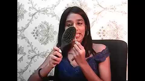 leah online show from February 27, 2025, 12:23 pm