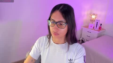 Cherry online show from December 5, 2025, 12:25 pm