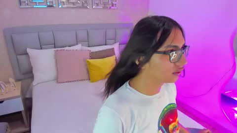 Cherry online show from February 12, 2026, 12:00 pm