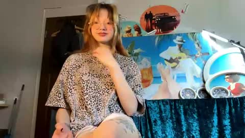 Nika online show from May 13, 2026, 10:23 am