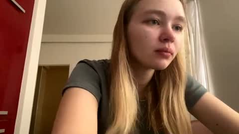 Lei online show from April 5, 2026, 9:06 am