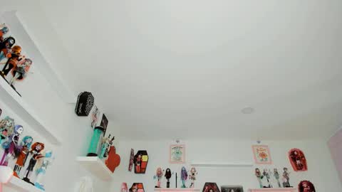 cherrycute666 online show from October 19, 2025, 2:12 am