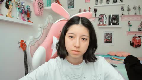 cherrycute666 online show from March 12, 2026, 8:26 pm