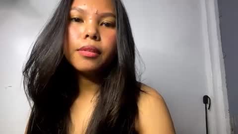 Snapshot of cherrynovax chatting on June 20, 2026, 6:05 am Bella online show from June 20, 2026, 6:05 am