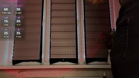 Lysia online show from October 12, 2025, 11:09 am