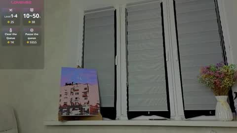 Lysia online show from November 25, 2025, 12:05 pm