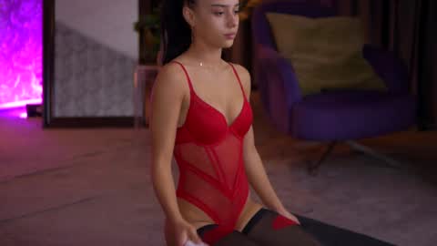 Selena online show from February 22, 2025, 9:15 pm
