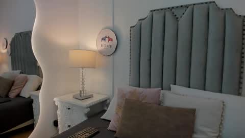 Valery  online show from November 8, 2025, 11:32 am