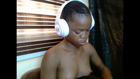 cherryxpussy online show from February 10, 2025, 2:16 pm